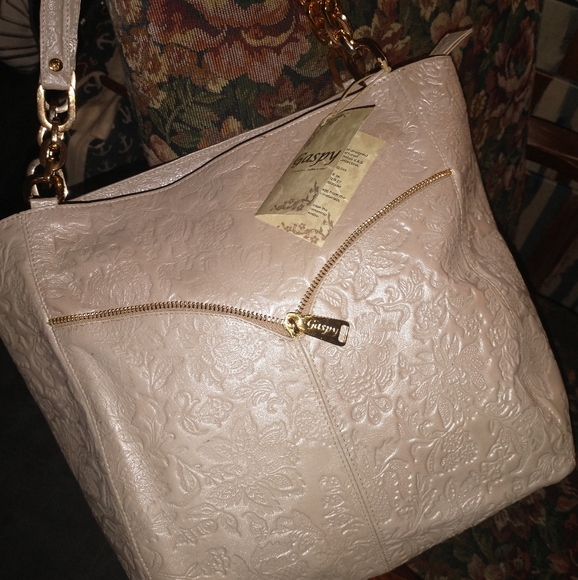 STUNNING AND UNIQUE "GASPY" LEATHER HANDBAG "MOLLY" CREAM COLOR. - Picture 1 of 16